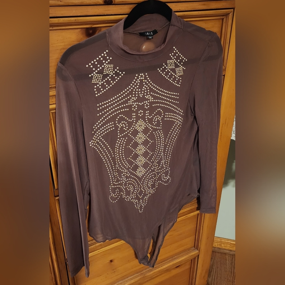 I Studded Long Sleeve Bodysuit in Purplish Brown